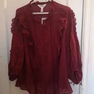 Beautiful long sleeve red shirt from Reitmans